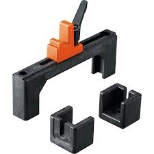 3036722