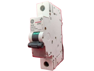 81D232